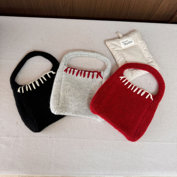 Ръчна чанта в урбанистично минималистичен стил, полиестер, вертикална квадратна форма, горно отваряне, Есен 2025