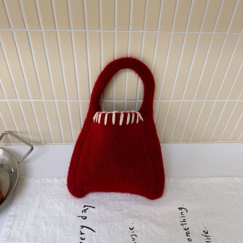 Ръчна чанта в урбанистично минималистичен стил, полиестер, вертикална квадратна форма, горно отваряне, Есен 2025