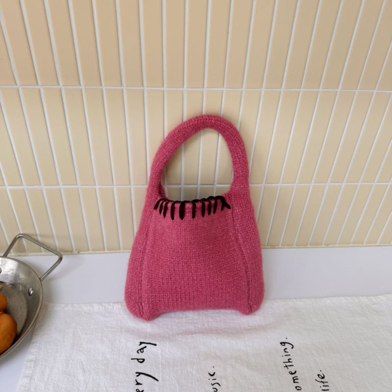 Ръчна чанта в урбанистично минималистичен стил, полиестер, вертикална квадратна форма, горно отваряне, Есен 2025