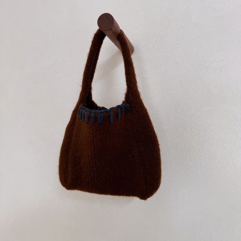 Ръчна чанта в урбанистично минималистичен стил, полиестер, вертикална квадратна форма, горно отваряне, Есен 2025