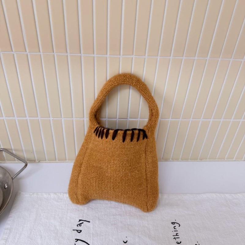 Ръчна чанта в урбанистично минималистичен стил, полиестер, вертикална квадратна форма, горно отваряне, Есен 2025