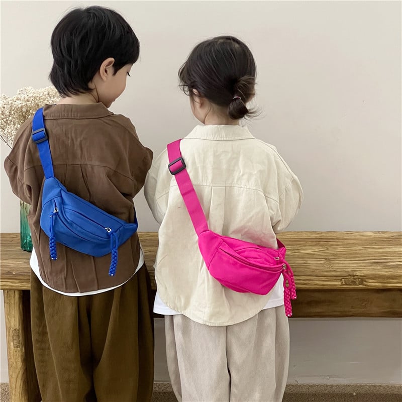 Dječja crossbody torba u korejskom stilu, jednobojna platnena torba s podstavom poliesterom; Materijal: Platno; Podstava: Poliester; Vzor: Jednobojan; Stil: Modern Tide Cool; Uzrast: Vrtić