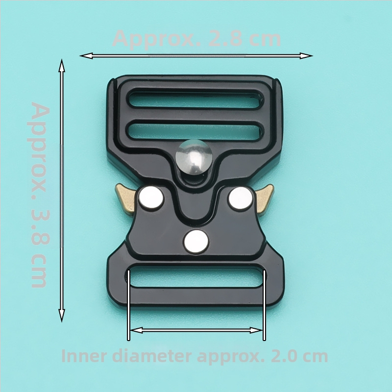 Pracka na opasok pre tašky: Cobra pracka zo zinkovej zliatiny, ulicový štýl, jar 2025