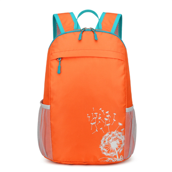 Dječji outdoor ruksak, lagan i sklopiv, poliesterski materijal, prozračan, kapacitet ispod 20 L, kompatibilan s 10-inčnim laptopom