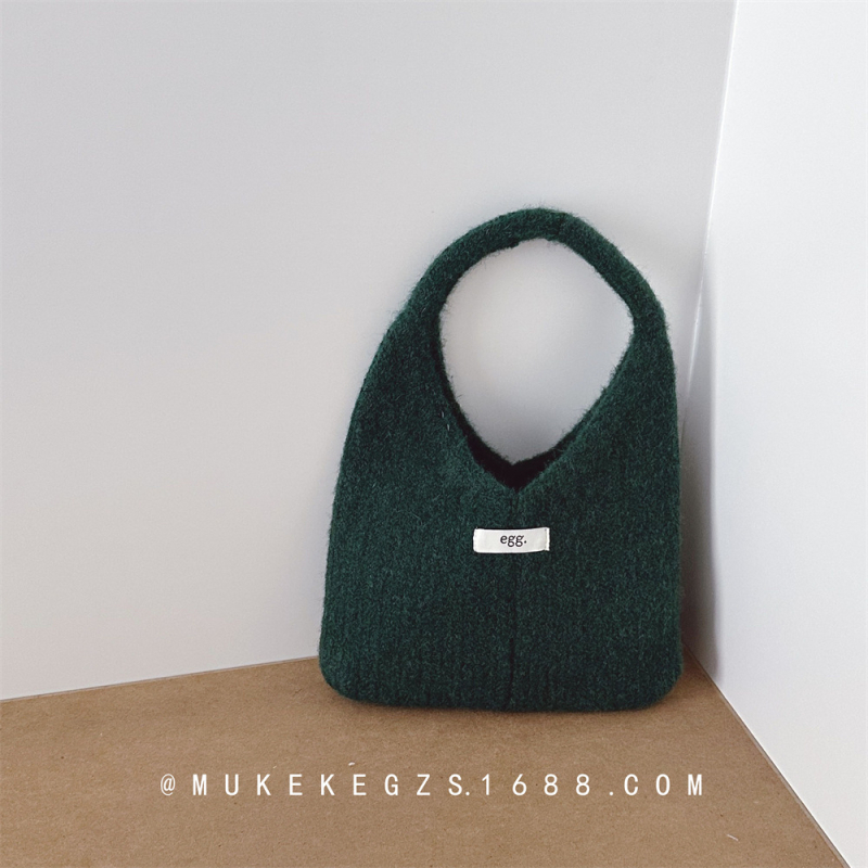 Dječja pletena torba, materijal pletenina, lagana, jednobojni uzorak, dječji i slatki stil