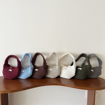 Dječja pletena torbica za novčanik s gumbom u obliku roga, za djevojčice u osnovnoj školi, zima 2025, akrilna vlakna, podstava od vune, dječji i sladak stil