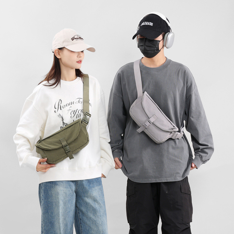 Crossbody torbica za muškarce i žene, torba za prsa i struk, korejski stil, elegantna, lagana, jednobojna, prenosna