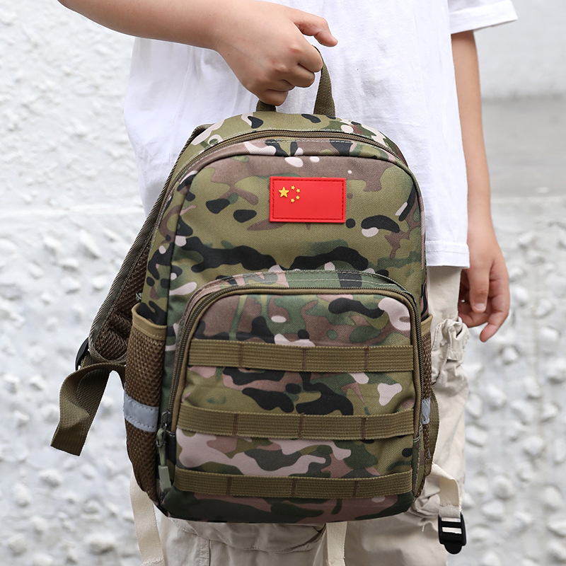 Laste kamuflaaziga seljakott poistele, Oxford-kangast, hingav, ultra-kerg, kulumiskindel, öise nähtavuse jaoks reflektoritega, kumerad õlarihmad