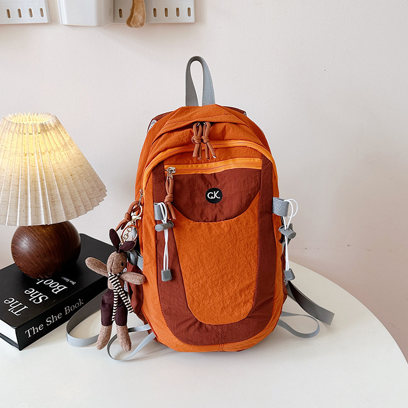 Детска раница за походи с голям капацитет – ултра лека PU, водоустойчива, с извита презрамка, подходяща за училище и пътуване, Зима 2025