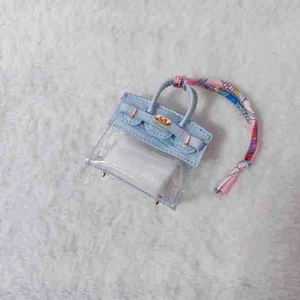 Женски монетник с микрофибърна подплата, едноцветен дизайн, 1 сгъвка, функция за разширение