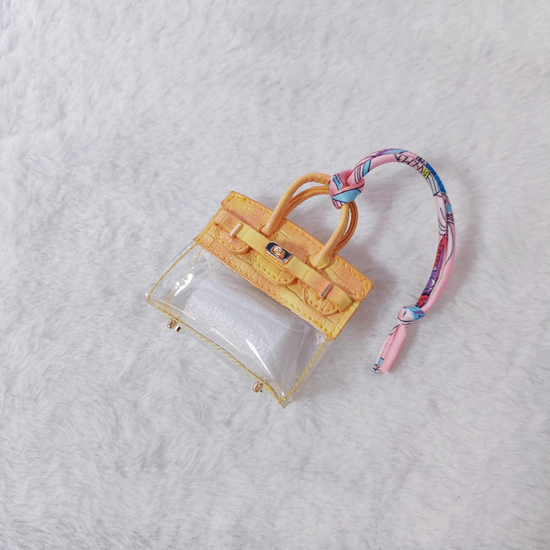 Женски монетник с микрофибърна подплата, едноцветен дизайн, 1 сгъвка, функция за разширение