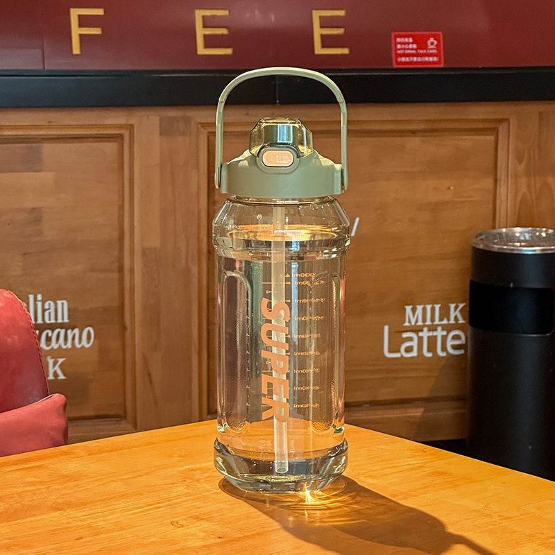 Сипи чашка, спортен стил със сламка, PC пластмаса, капак с еднократно натискане за отваряне, височина 7.5 cm