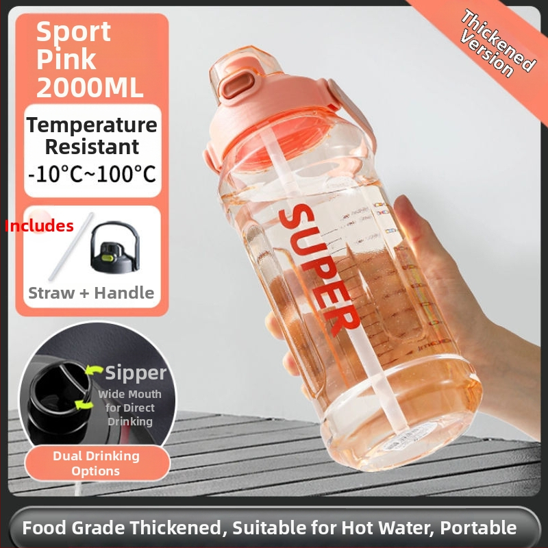 Sippy pohár, športový štýl so slamkou, jedným tlačidlom výklopný uzáver, PC plast, výška 7,5 cm