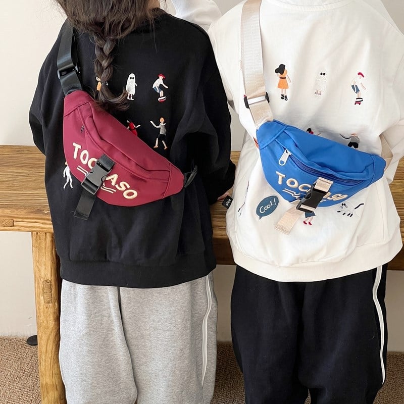 Dječja crossbody torba s motivom slova, od kombiniranog materijala, poliester podstava, otporna na habanje, za vrtić