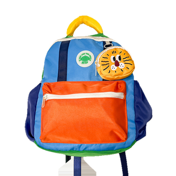 Laste nailonist seljakott kontrastse musteriga, sobib lasteaeda ja igapäevaseks kasutamiseks (Materjal: nailon; Vooder: polüester-puuvill; Funktsioon: koorma vähendamine; Stiil: lapselik ja armas)