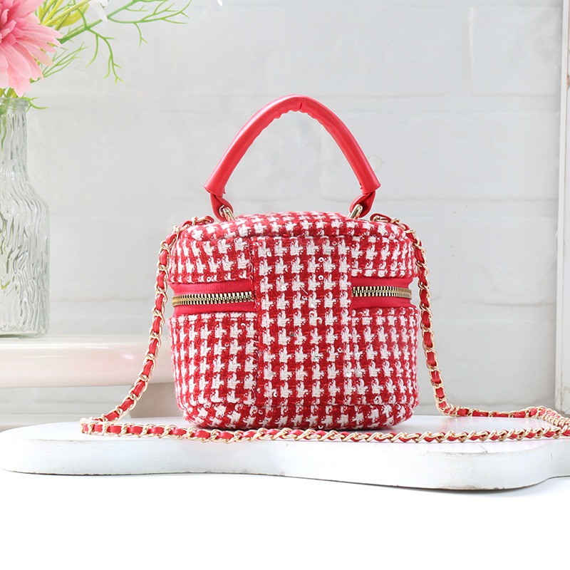 Geantă crossbody box pentru femei — bumbac și in, model grilă, respirabilă, ultra-ușoară, izolată, primăvara 2025, urban minimalist