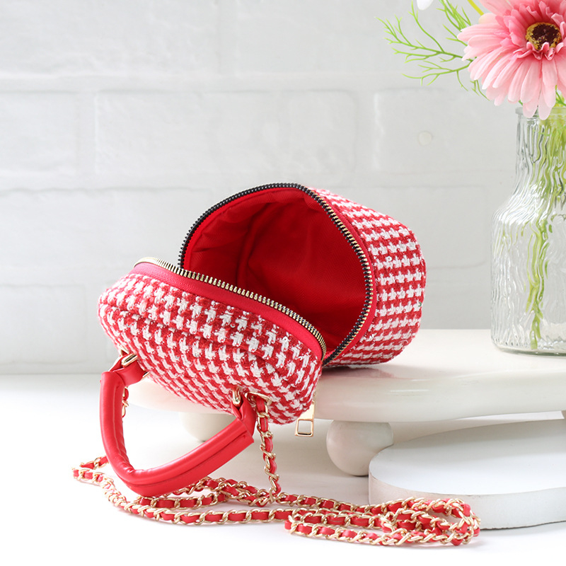 Geantă crossbody box pentru femei — bumbac și in, model grilă, respirabilă, ultra-ușoară, izolată, primăvara 2025, urban minimalist