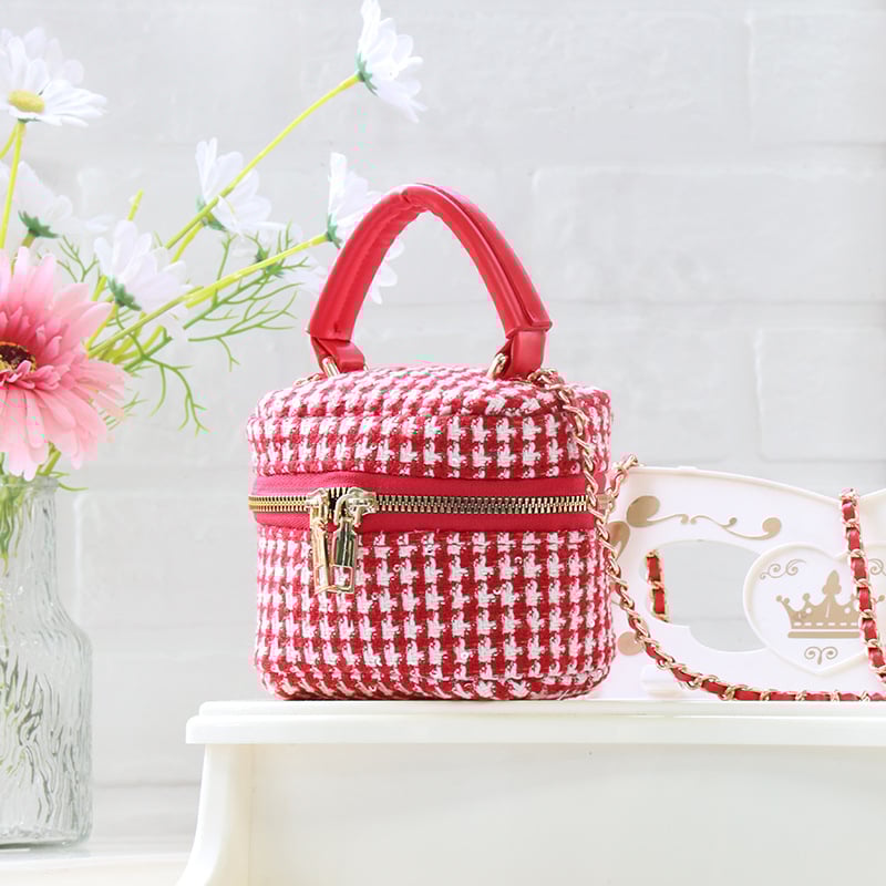 Geantă crossbody box pentru femei — bumbac și in, model grilă, respirabilă, ultra-ușoară, izolată, primăvara 2025, urban minimalist