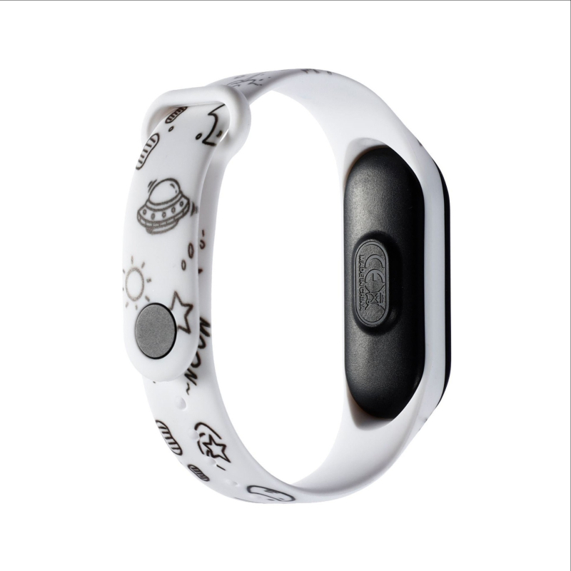 M8 pametni narukvica: brojanje koraka, otkucaji srca, krvni tlak, SpO2 i praćenje sna; Bluetooth s Android kompatibilnošću; silikonska narukvica; do 7 dana trajanja baterije; dnevna vodootpornost