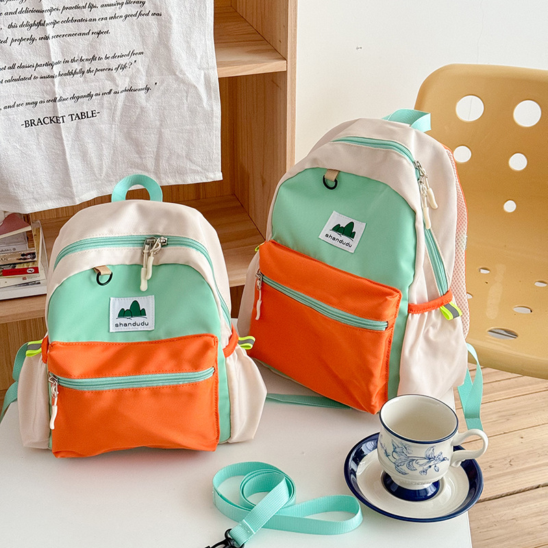 Dječji ruksak protiv gubitka s patchwork dizajnom, ultra lagan od Oxford materijala, nylon podstava i ergonomsko stražnji panel za učenike osnovne škole