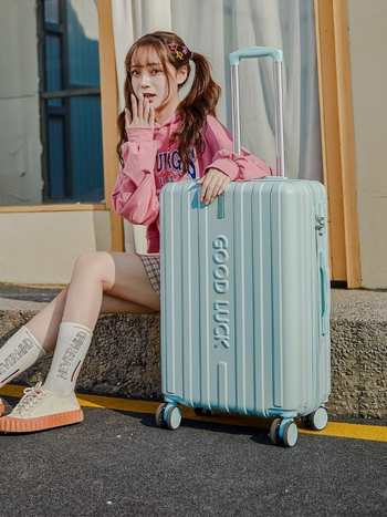 Könnyű poggyász nagy kapacitással, PVC, 3 kg, univerzális kerekek, cipzáras nyitás