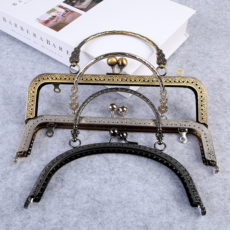 Yl metalni dodaci za torbe od cinkovog legura – geometrijski uzorak, otporni na potrese