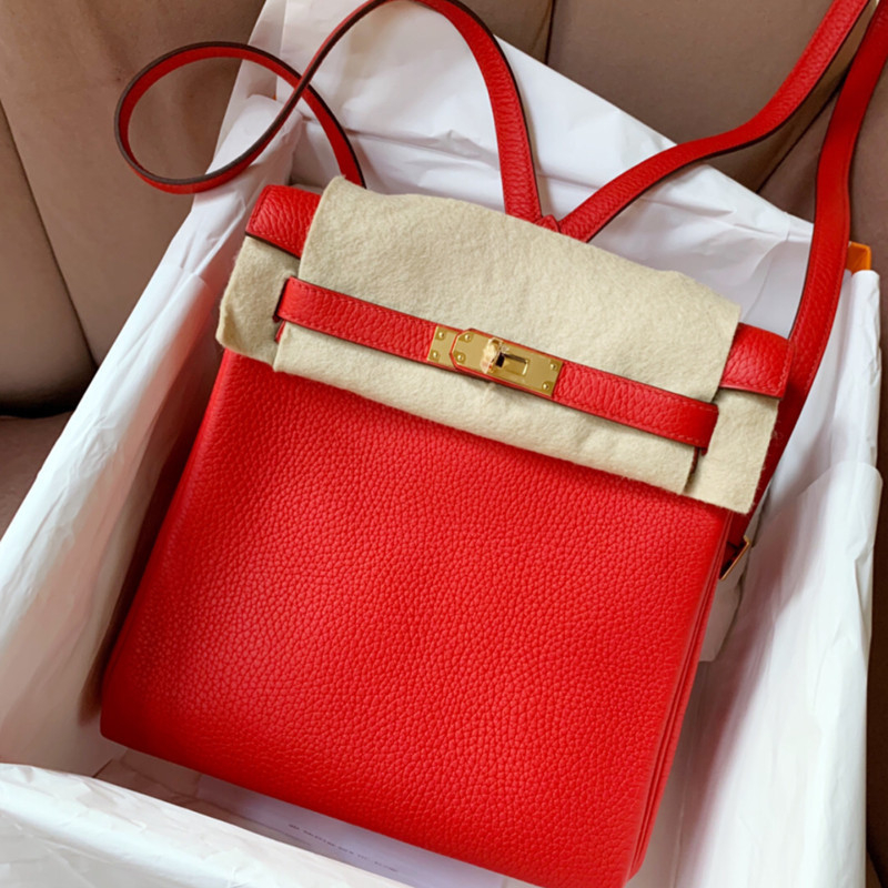 McKendall hátizsák első osztályú marhabőrből, Litchi grain textúra, kapacitás 20 L alatt, iPadhez kompatibilis, ergonómikus hátsó panel