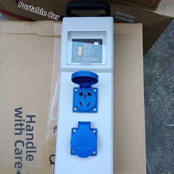 Портативна кутия за строителна площадка с защита срещу токов теч, IP54 водоустойчивост, монтаж на повърхността, поликарбонатов корпус, гнезда за включване