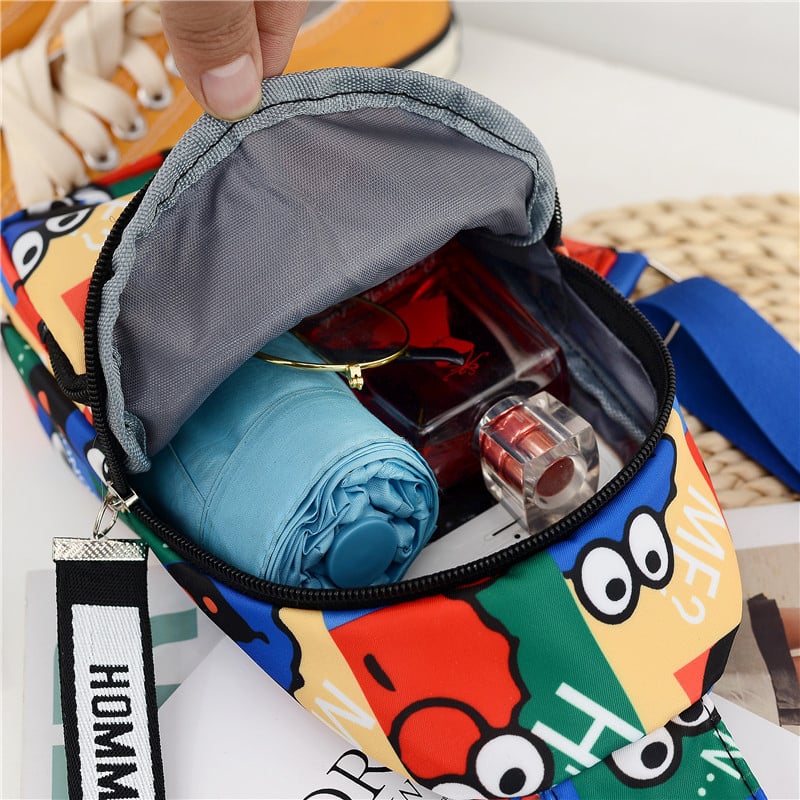 Dječja crossbody torba za dječake, anime crtani uzorak, Oxford platno, moderan i cool stil, kod Qbd0302, dizajn za olakšanje tereta