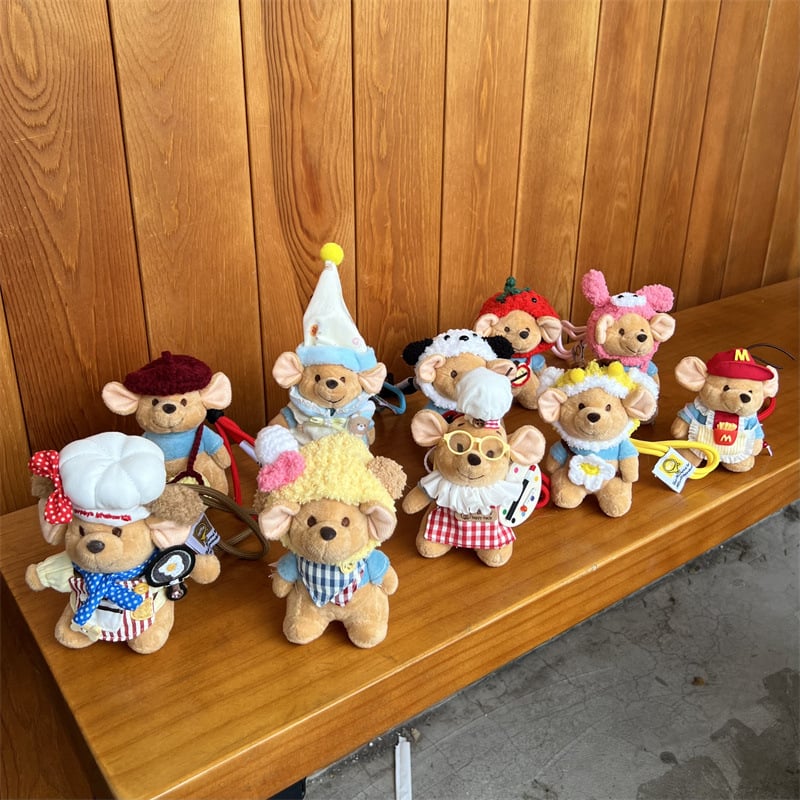 Plišani privjesak za ključeve s karikaturalnom lutkom