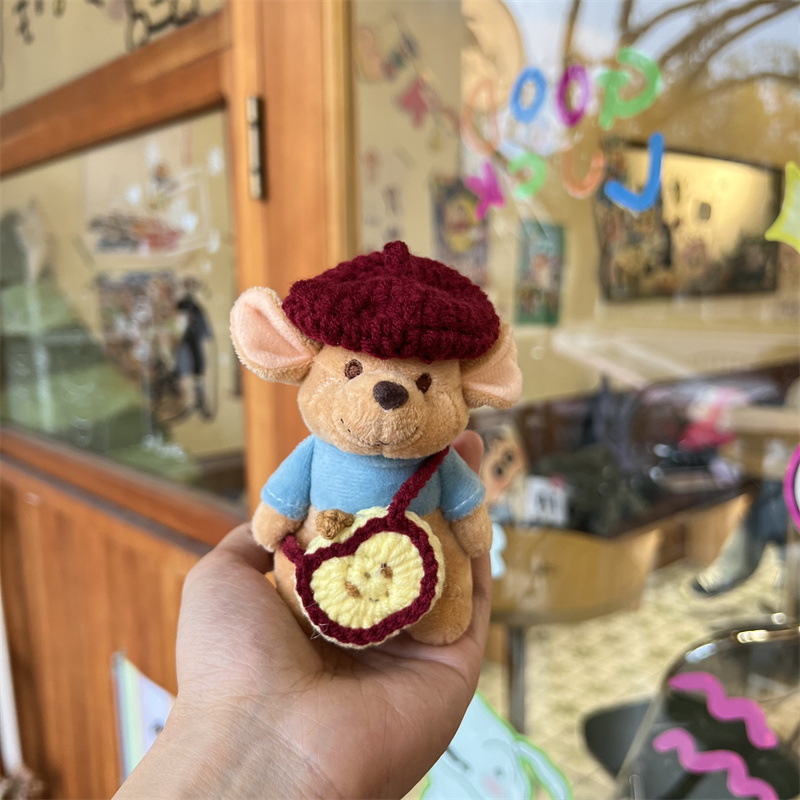 Plišani privjesak za ključeve s karikaturalnom lutkom