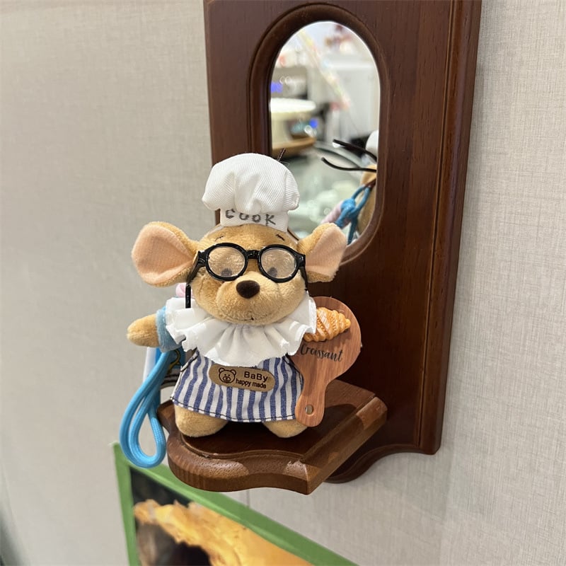 Plišani privjesak za ključeve s karikaturalnom lutkom