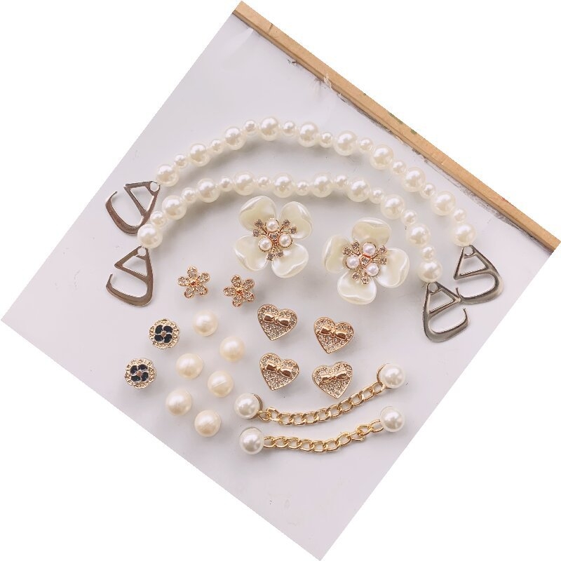 Set decor pentru sandale: perle, floare cu patru frunze, decor pentru pantof, lanț cu inimă și diamant — model 654984; stil: cataramă; potrivit pentru vară, primăvară, toamnă, iarnă