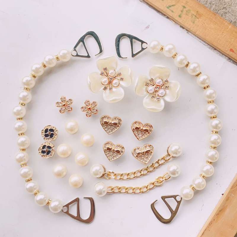 Set decor pentru sandale: perle, floare cu patru frunze, decor pentru pantof, lanț cu inimă și diamant — model 654984; stil: cataramă; potrivit pentru vară, primăvară, toamnă, iarnă