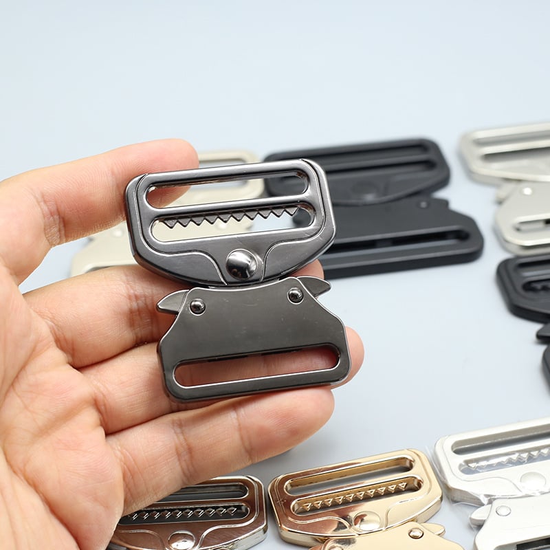 Кобра метална катарама със регулируем бутон за колани, раници, багаж и чанти – сплав