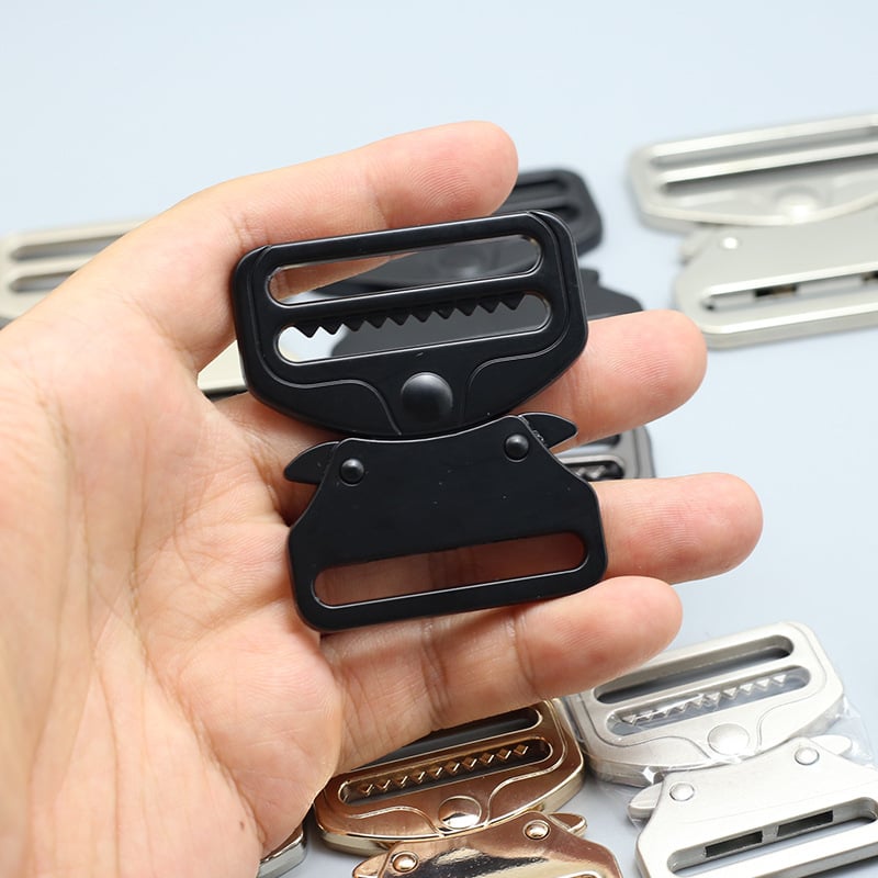 Кобра метална катарама със регулируем бутон за колани, раници, багаж и чанти – сплав