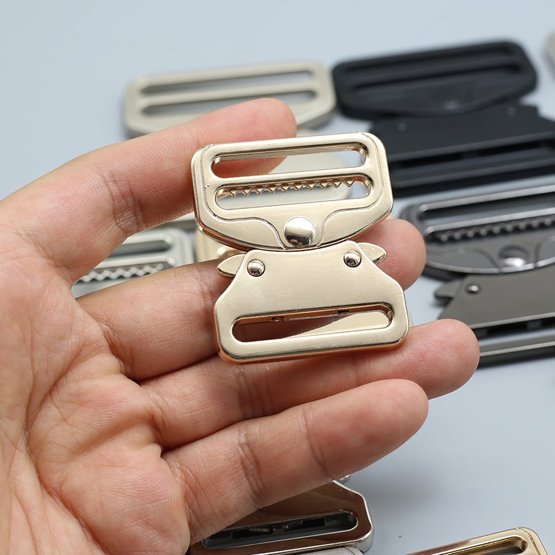 Кобра метална катарама със регулируем бутон за колани, раници, багаж и чанти – сплав