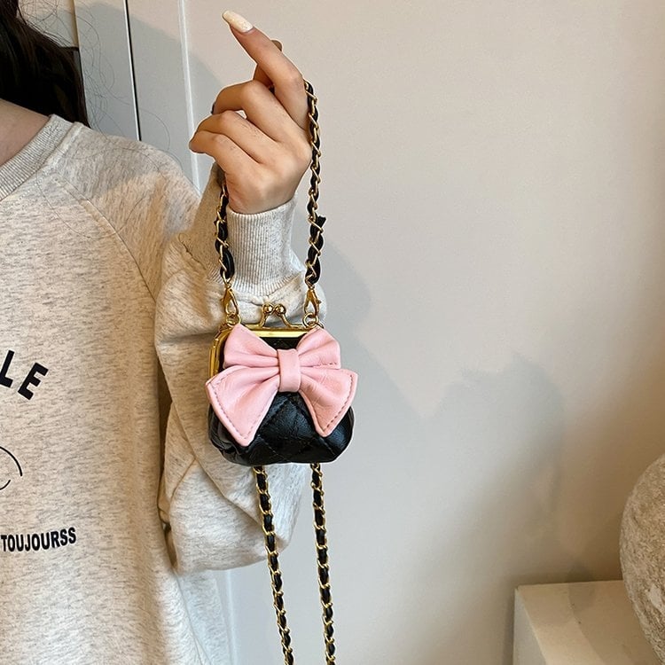 Női Shell Bucket táska – PU bőr, kopásálló, poliészter bélés, egyszínű, keresztpántos kivitel