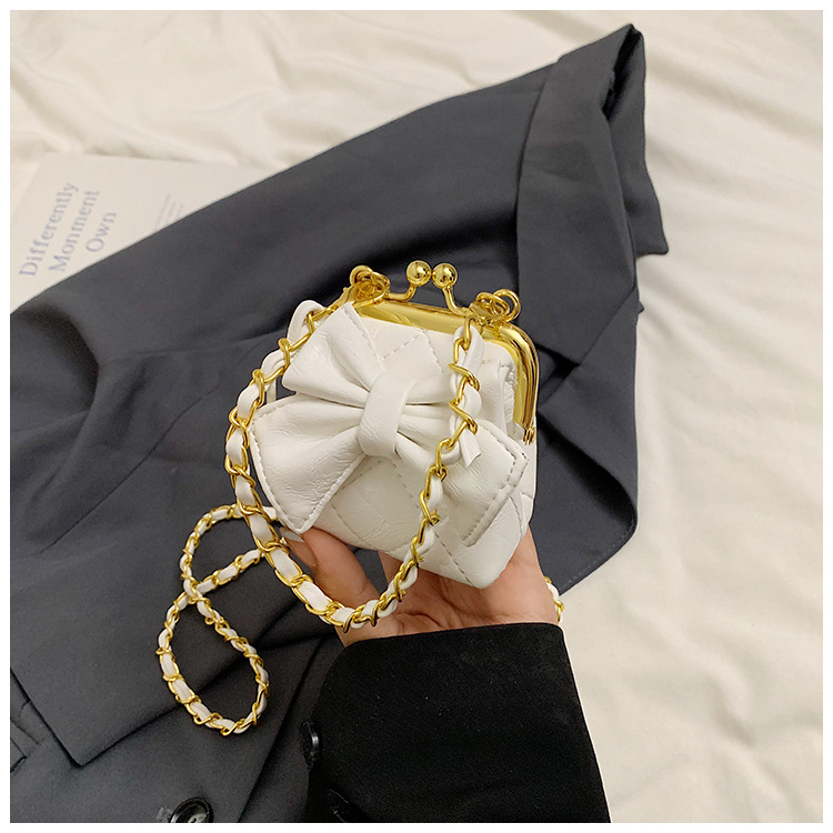 Női Shell Bucket táska – PU bőr, kopásálló, poliészter bélés, egyszínű, keresztpántos kivitel