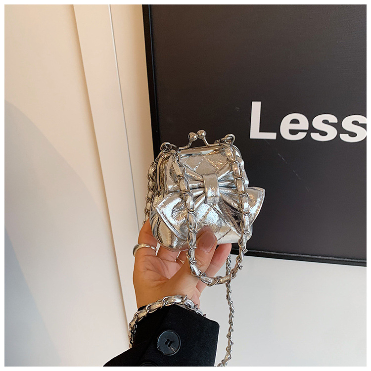 Női Shell Bucket táska – PU bőr, kopásálló, poliészter bélés, egyszínű, keresztpántos kivitel