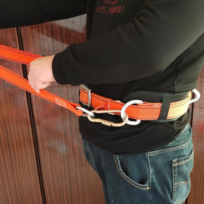 Bandă de siguranță pentru lucrări la înălțime, pentru urcarea pe stâlpi și pe copaci — Jingte