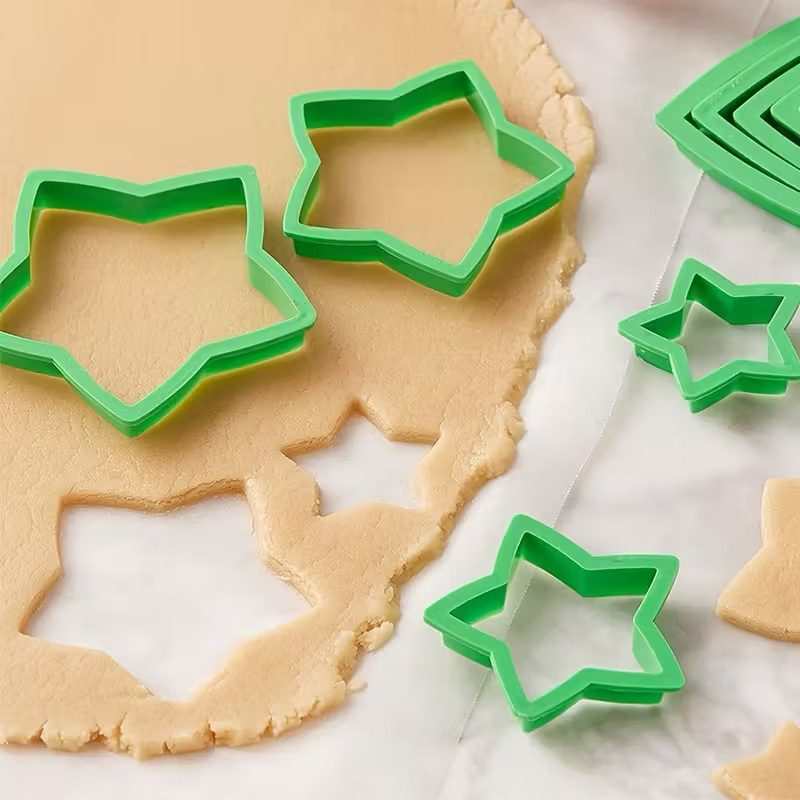 Форма за бисквити с петолъчеста звезда, релефна, ПП материал, за печене, стил модерна простота
