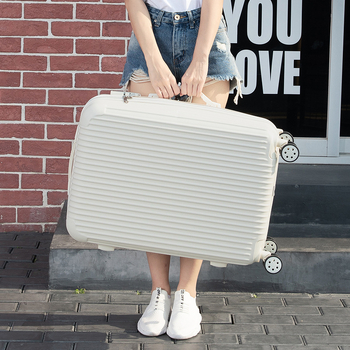 Ceļojumu koferis – ABS+PC, 5 kg, Universālie riteņi, Aizvēršana ar rāvējslēdzēju, Paroles slēdzene