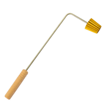 Форма за кекс от неръждаема стомана с неравномерен външен вид и малка чашкоподобна вложка, подходяща за печене на тестени изделия и яйчни тартове