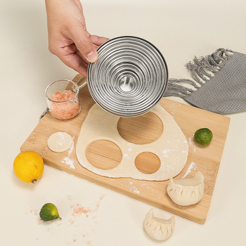 Nehrđajući čelik – kružni mousse ring i set kalupa za kekse, 11-12 komada, minimalistički dizajn