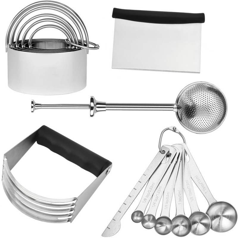 Set de 6 forme pentru biscuiți din oțel inox, cu sită de făină, formă rotundă, stil minimalist modern