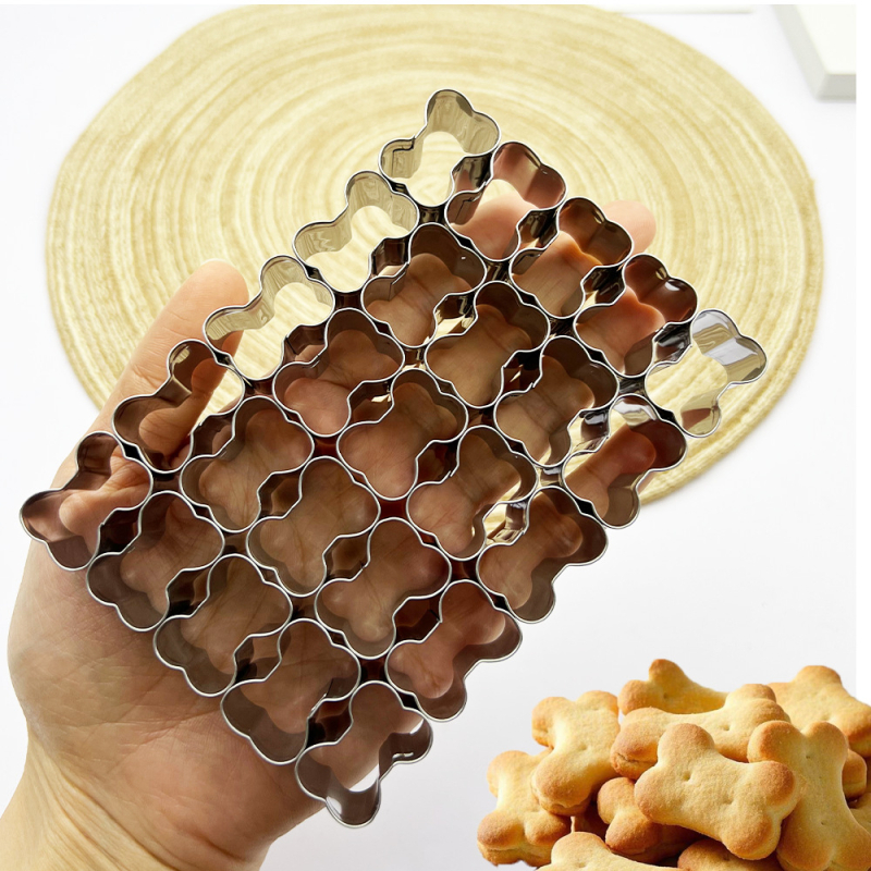 Set od 25 mini rezača keksa u obliku kosti, od nehrđajućeg čelika