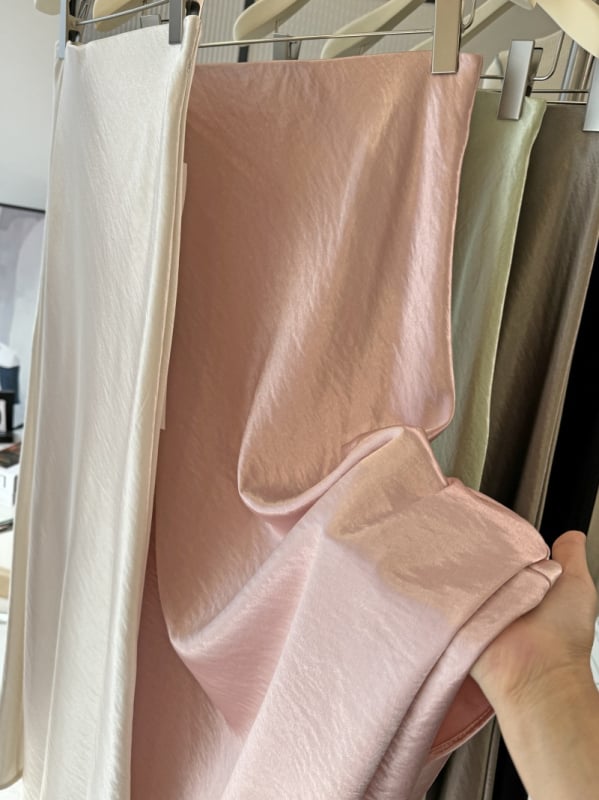 мерсеризиран полиестер, пола с рибена опашка, дълга, едноцветен модел, пролет 2025