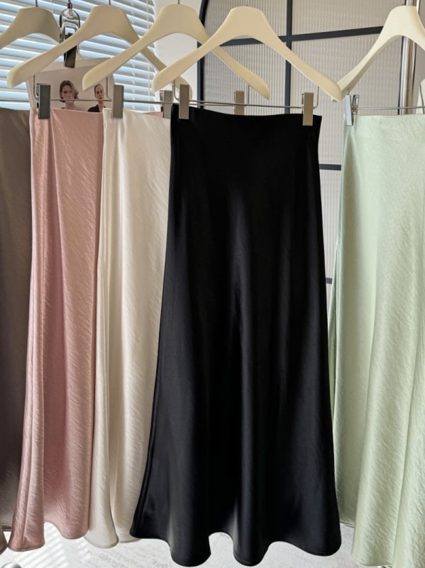 мерсеризиран полиестер, пола с рибена опашка, дълга, едноцветен модел, пролет 2025