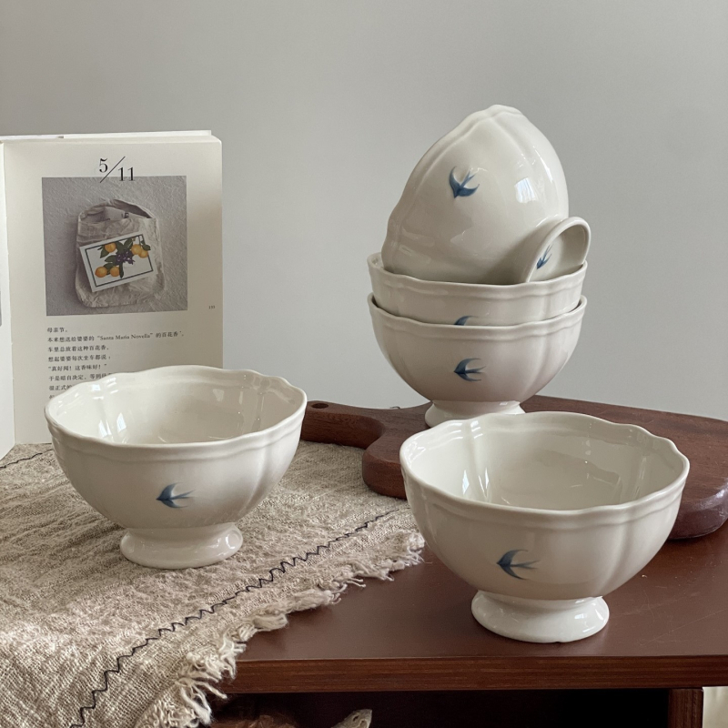 Керамична купа с висока форма, мотив лястовица, рисунка под глазура, ретро стил, годна за микровълнова печка